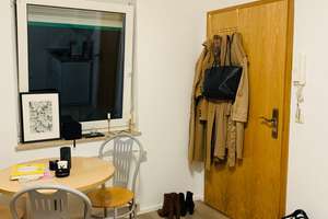 Für Studenten, schönes möbliertes 1-Zimmer Apartment !  Anfragen bitte nur per E-Mail – Katholischer Kirchenplatz 4, 91054 Altstadt, Erlangen – Vorschaubild 2