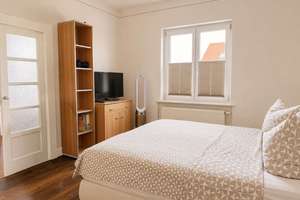 Großzügige 3,5-Zimmer-Wohnung im OG mit Garten in Dresden-Weixdorf – Die vollständige Adresse der Immobilie erhältst du vom Anbieter., 1108 Weixdorf, Dresden – Vorschaubild 2