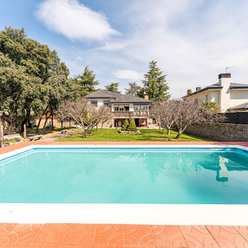 Freistehende Villa zum Verkauf in Avda. de Valdencina