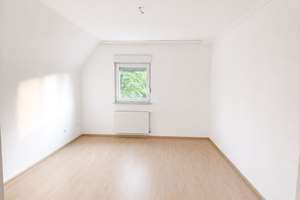 Gemütliche Doppelhaushälfte mit Garten in Duisburg-Rheinhausen – Schwarzenberger Straße 27, 47226 Hochemmerich, Duisburg – Vorschaubild 12