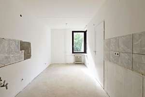 Freie großzügige 3-Zimmer-Wohnung mit 2 Westloggien und Fahrstuhl nur 300 Meter vom Kudamm! – Dahlmannstr. 29, 10629 Charlottenburg, Berlin – Vorschaubild 3