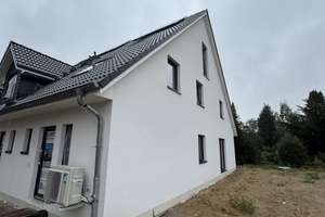 Neubau Reihenhaus für Familien in ruhiger Umgebung 