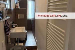IMMOBERLIN.DE - Charmante Stuck-Altbauwohnung mit Südbalkon & Lift im Trendviertel – Die vollständige Adresse der Immobilie erhältst du vom Anbieter., 10437 Prenzlauer Berg, Berlin – Vorschaubild 6