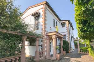 Mediterranes Flair in Bestlage von Riedstadt - Traumvilla im südländischen Stil mit Pool und Energie – Die vollständige Adresse der Immobilie erhältst du vom Anbieter., 64650 Riedstadt – Vorschaubild 2