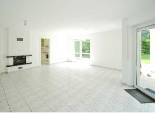 NEU! Schöne 4 -ZW, EBK, Terrasse, eigener Garten und Kamin in Frankfurt/Main, Sachsenhausen-Süd