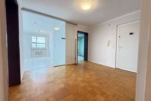 Helle 3-Zimmerwohnung im obersten Stockwerk mit Süd-Balkon und schönem Ausblick
in LU-Süd – 67061 Süd, Ludwigshafen am Rhein – Vorschaubild 2
