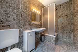 BUNGALOW MIT GROßEM GARTEN! Schwimmbad, Kamin und barrierefreier Zugang – Hochtaunuskreis – Vorschaubild 31