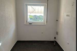 Charmante 3 Zimmer-Etagenwohnung mit Balkon, Garage und Außenstellplatz - sofort bezugsfrei! – Die vollständige Adresse der Immobilie erhältst du vom Anbieter., 71034 Böblingen – Vorschaubild 6