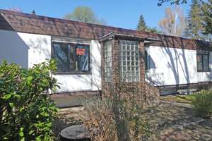 Frohnau unweit Poloplatz! Sanierungsbedürftiges RM-Haus (Quelle-Haus 1969) m. Sonnengarten u. Garage – Die vollständige Adresse der Immobilie erhältst du vom Anbieter., 13465 Frohnau, Berlin – Vorschaubild 2