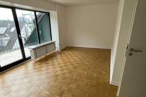 Pfiffige 2  Zimmer Wohnung  mit viel Flair in begehrter Lage von D-Niederkassel – Lotharstraße 11, 40545 Niederkassel, Düsseldorf – Vorschaubild 2