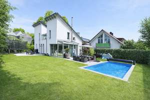 VILLA OCEAN - Luxuriöses Einfamilienhaus mit Pool, Wellnessbereich und Weinkeller in Gräfelfing – Die vollständige Adresse der Immobilie erhältst du vom Anbieter., 82166 Gräfelfing – Vorschaubild 1