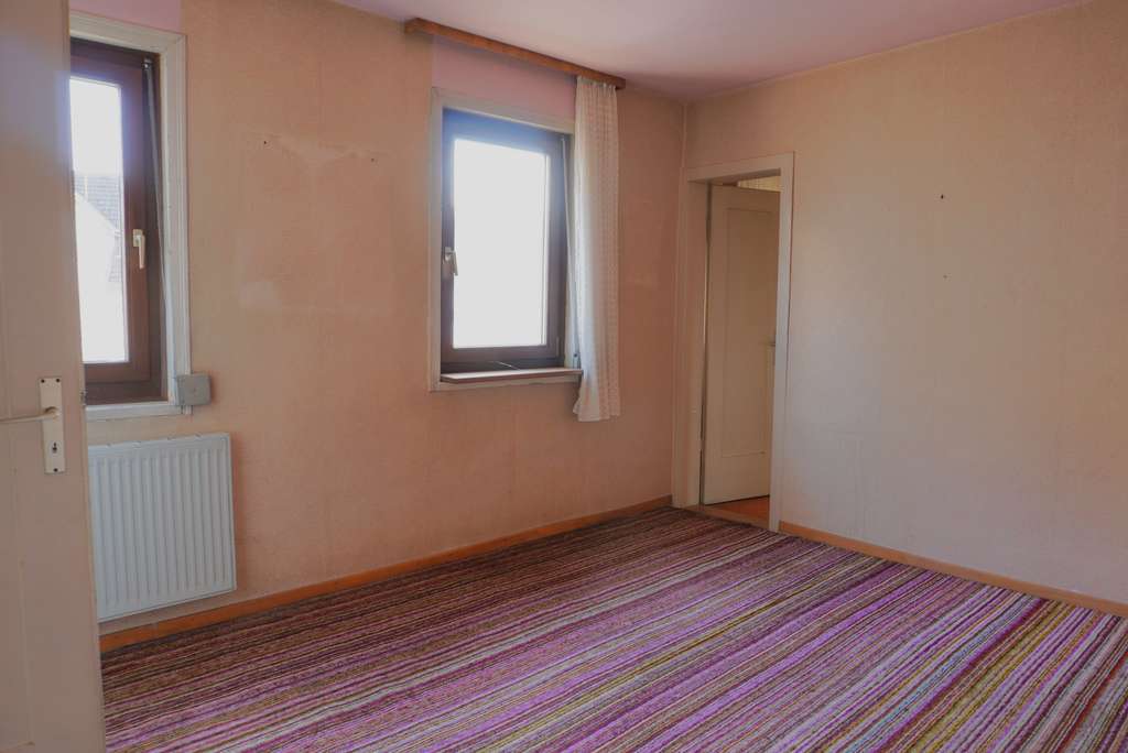 Immobilie in Nürtingen - 1-2 Familienhaus mit Scheune und großz. Grundstück - Bild 3