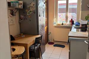 Charmante 3 Zimmer ­Altbauwohnung mit Balkon in direkten Nähe des Fürther Stadtpark zu vermieten – Sommerstraße 6, 90762 Stadtpark, Stadtgrenze, Fürth – Vorschaubild 3