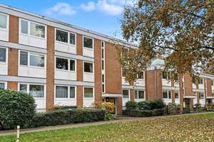 Gut geschnittene 3-Zimmer-Eigentumswohnung mit Balkon und TG-Stellplatz in HH-Schnelsen