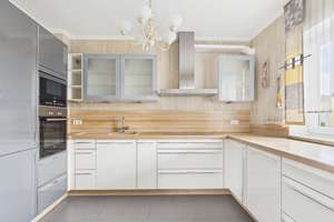 Exklusive 3 Zimmer ETW auf 90m² in Nürnberg mit Tiefgaragenstellplatz, EBK, Balkon uvm.! – Die vollständige Adresse der Immobilie erhältst du vom Anbieter., 90455 Kornburg, Worzeldorf, Nürnberg – Vorschaubild 1