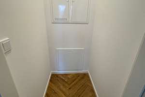Möbliiertes Studio direkt am Marktplatz Adlershof, zum ruhigen Innenhof ausgerichtet mit Balkon! – Florian-Geyer-Str 111, 12489 Adlershof, Berlin – Vorschaubild 9