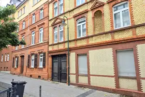 NUR 5 MINUTEN BIS ZUR FUßGÄNGERZ ONE UND DENNOCH ABSOLUT RUHIG GELEGEN! 2-Zimmer Altbauwohnung – Wiesbaden – Vorschaubild 14