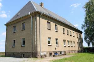 Ländlich gelegene 3-Raum-Wohnung mit Tageslichtbad – Landgraben 9, 9224 Mittelbach, Chemnitz – Vorschaubild 2