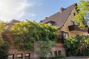 Melanie Kreimeyer präsentiert: 
Nicht gebaut, sondern geliebt: Ein außergewöhnliches Zuhause in Hel – Die vollständige Adresse der Immobilie erhältst du vom Anbieter., 31691 Helpsen – Vorschaubild 6