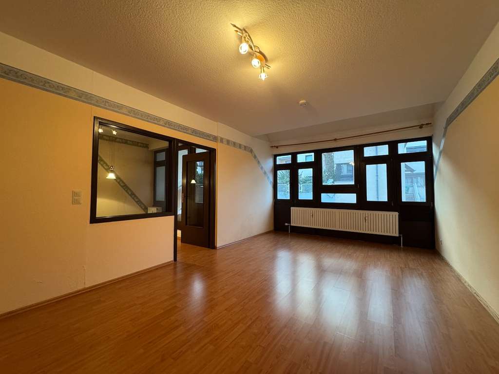 Immobilie in Remagen - Eigentumswohnung mit Balkon in Nähe zur Rheinpromenade ---PROVISIONSFREI--- - Bild 1