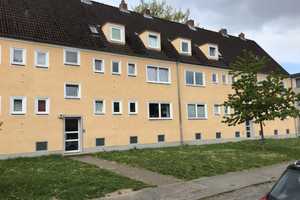 Schöne 2,5-Zimmer-Wohnung in Eichholz – Schanzenweg 28, 23564 Lübeck – Vorschaubild 1