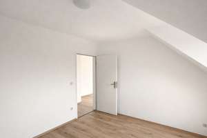 *Sofort bezugsfähig* - Helle 3-Zimmer-Wohnung mit sonniger Südwest-Terrasse in Oberhausen – Die vollständige Adresse der Immobilie erhältst du vom Anbieter., 46145 Tackenberg, Oberhausen – Vorschaubild 3