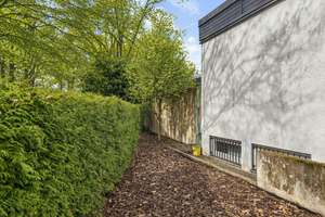 Exklusiver Bungalow in erster Reihe am Eichenhain – Wohnen auf einer Ebene in Stuttgart-Sillenbuch – Die vollständige Adresse der Immobilie erhältst du vom Anbieter., 70619 Sillenbuch (Ortsteil), Stuttgart – Vorschaubild 17