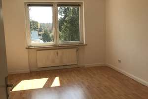 gepflegte 3 Zimmer Wohnung mit EBK und Balkon – Spadener Straße 58 c, 27568 Lehe, Bremerhaven – Vorschaubild 5