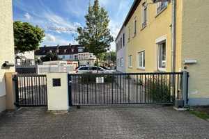 ++ Großzügiges 2-Parteienhaus mit Balkon, 3 Garagen und Garten in ruhiger Lage in LD-Stadt ! ++ – Landau in der Pfalz – Vorschaubild 5