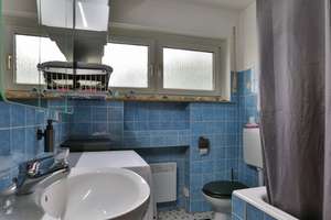 Kühle 3,5-Zimmer-DG-Wohnung in Reutlingen mit Garten und Stellplatz – Erlenbachstraße 39, 72768 Altenburg, Reutlingen – Vorschaubild 6