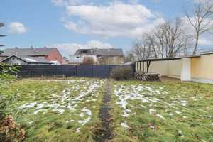 Freistehendes Einfamilienhaus mit Garten, Terrasse und zwei Garagen bei Köln – Rhein-Erft-Kreis – Vorschaubild 15