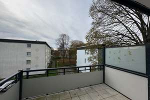 Geräumige 3-Zimmer-Wohnung mit Balkon! – Hermann-Hesse-Str. 2, 51377 Steinbüchel, Leverkusen – Vorschaubild 1