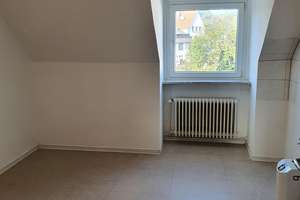 Gut geschnittene 3-Raum KDB DG-Wohnung – Huttropstr. 52, 45138 Huttrop, Essen – Vorschaubild 3