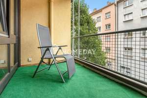 Besondere 5-Zimmer-Maisonette mit deckenhohen Fenstern, Balkon, Aufzug, Einbauküche und Garage – 63067 Messehalle, Offenbach am Main – Vorschaubild 5
