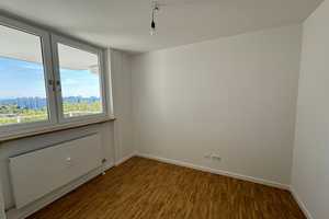 Helle 3,5-Zimmer-Wohnung mit Balkon in München Neuperlach – Gerhart-Hauptmann-Ring  70, 81737 München – Vorschaubild 5
