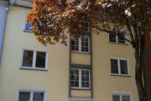 Gerade fertiggestellt - von Grund auf modernisiert - Erdgeschoss 2 R, KDB; Fernwärme
