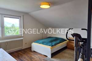 Attraktives 2-3 Familienhaus mit herrlichem Garten, Aussicht + Parkflächen • bestens gepflegt und... – Die vollständige Adresse der Immobilie erhältst du vom Anbieter., 72131 Ofterdingen – Vorschaubild 12