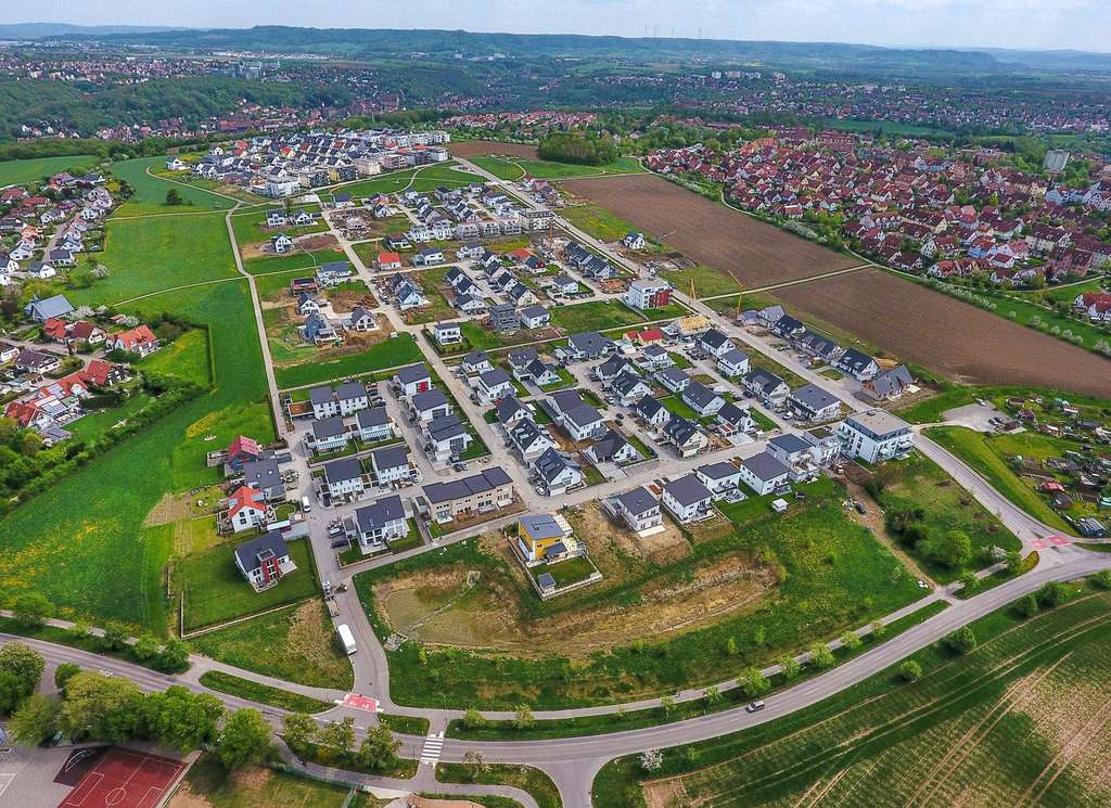 Familienfreundliche Doppelhaushälfte (KFW55)
