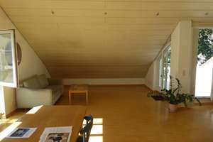 Attraktive Altbauwohnung mit großem Balkon in ruhiger Lage!