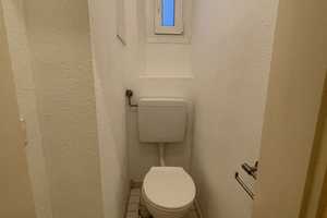 Ab sofort frei! 2-Zi-Altbau-Whg mit Kitchenette – Elisabethstr. 45, 40217 Düsseldorf – Vorschaubild 2