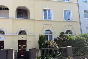 Altbau-Charme in zentraler Lage: bereits aufgeteiltes 4-Parteienhaus mit sicherer Rendite! – Die vollständige Adresse der Immobilie erhältst du vom Anbieter., 53111 Bonn-Castell, Bonn – Vorschaubild 4