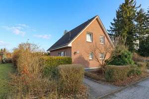 Kapitalanlage in Hamburg-Langenhorn - Vermietetes und  gepflegtes Einfamilienhaus mit Carport – Die vollständige Adresse der Immobilie erhältst du vom Anbieter., 22419 Langenhorn, Hamburg – Vorschaubild 3