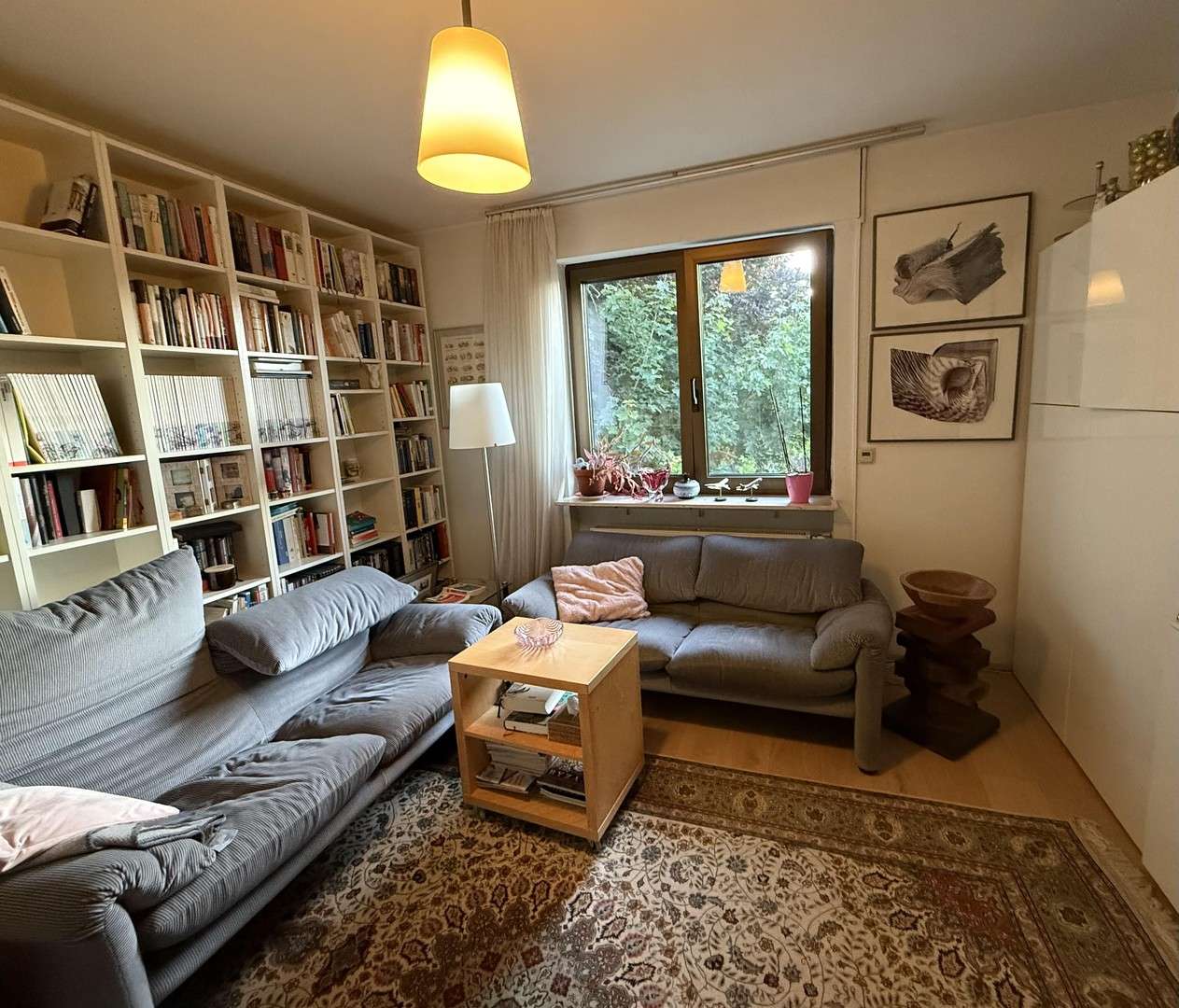 Immobilie in Nieder-Olm - Freistehendes, vielseitig nutzbares Zweifamilienhaus mit großem Garten - Bild 1