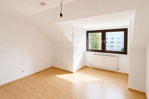 Ihr neues Zuhause zum Wohlfühlen. 4-Zimmer-Dachgeschosswohnung mit viel Platz und Komfort – Die vollständige Adresse der Immobilie erhältst du vom Anbieter., 61350 Bad Homburg vor der Höhe – Vorschaubild 4