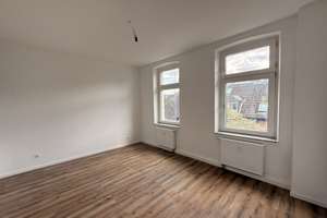 Lichtdurchflutete 3-Raum-Wohnung im Erstbezug nach umfassender Sanierung