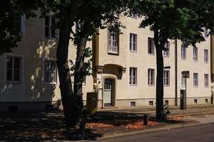 Gemütliche Wohnung in zentraler Lage // 2.OG rechts – Heinrich-Heine-Str. 55, 38440 Stadtmitte (Ortsteil), Wolfsburg – Vorschaubild 2