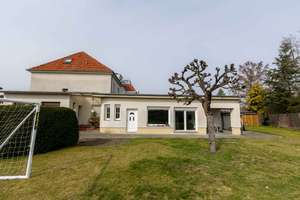 Geräumiges 6-Zimmer-Haus in Berlin-Britz (Neukölln) – Die vollständige Adresse der Immobilie erhältst du vom Anbieter., 12347 Britz, Berlin – Vorschaubild 2