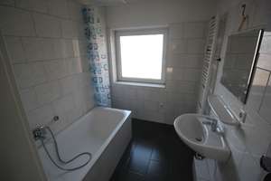 Duisburg- Beeckerwerth, sanierte schöne 3 Zimmer Wohnung im 3- Familienhaus – Siebengebirgsstraße 16, 47139 Beeckerwerth, Duisburg – Vorschaubild 6