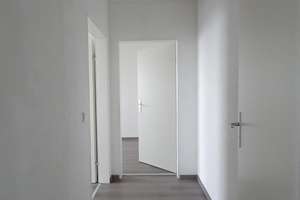 Frisch renovierte 4 Zimmer Wohnung in Siegen sucht nette Mieter – Ypernstr. 190, 57072 Siegen, Siegen – Vorschaubild 12