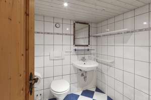 Reihenmittelhaus mit Garten, Sauna und Außenstellplatz in Weilimdorf – Die vollständige Adresse der Immobilie erhältst du vom Anbieter., 70499 Weilimdorf (Ortsteil), Stuttgart – Vorschaubild 13